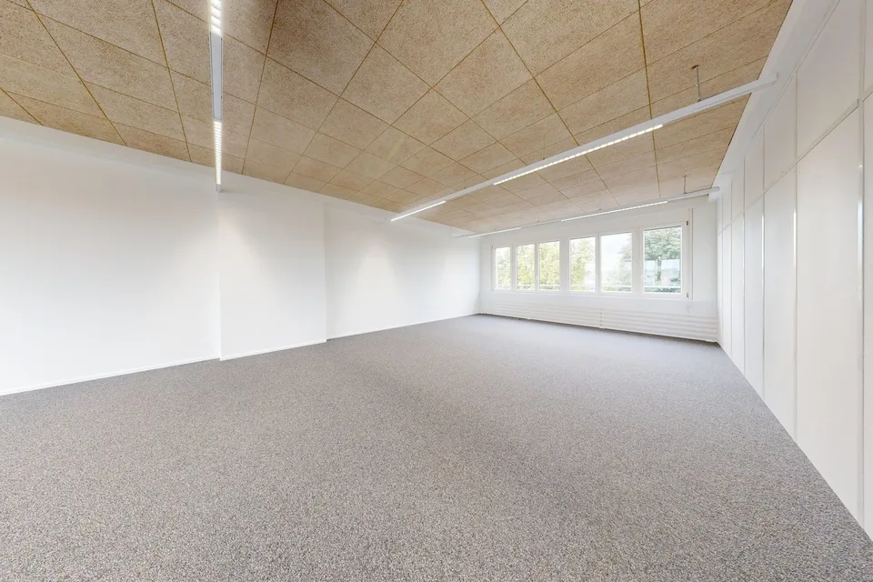Helle Bürofläche in Wangen-Brüttisellen zu vermieten