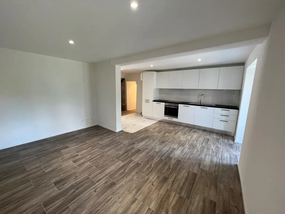Wohnung mit 2.5 Zimmern, Terrasse und Garten in Milvignes