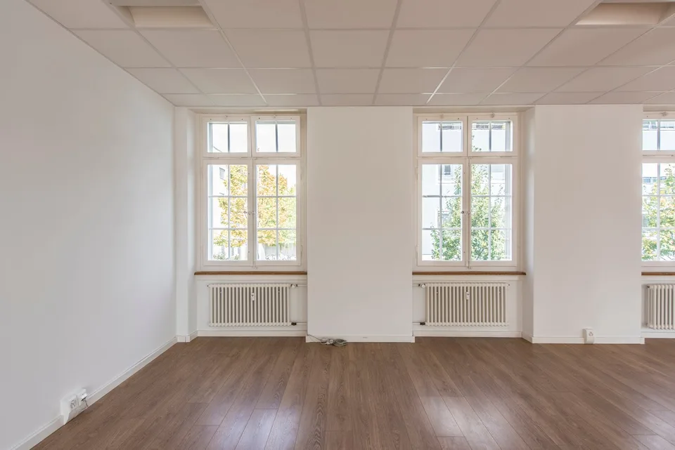 Einzigartige Büro- oder Gewerberäume im wunderschönen Schloss