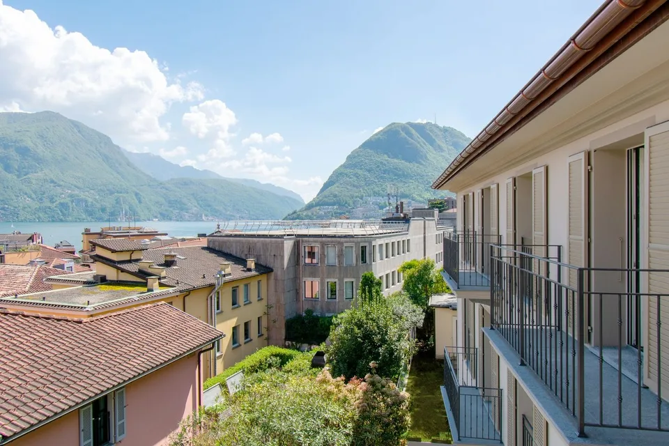 ELEGANTES PENTHOUSE 5.5 ZIMMER IM HERZEN DER STADT