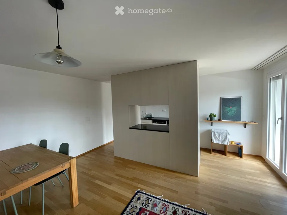 Appartement spacieux avec grand balcon