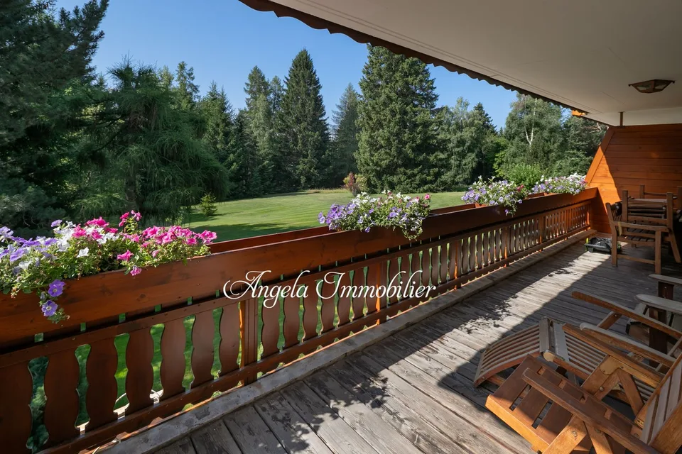Charming 4-room apartment with fireplace in sunny Crans-Montana