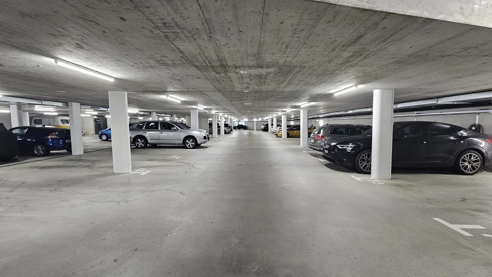 Einstellhallenplatz mit E-Ladestation in 3604 Thun