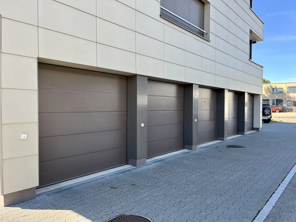 Spazio di ufficio flessibile con 120 m2 e varie stanze secondarie a Rothrist