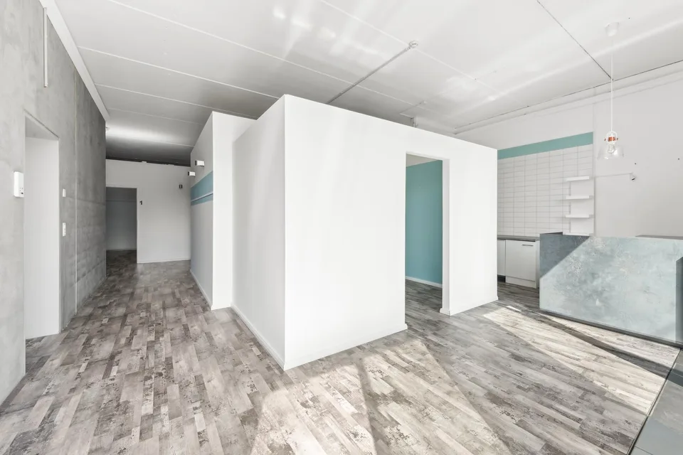 ausgebaute Gewerbefläche / Büro per sofort