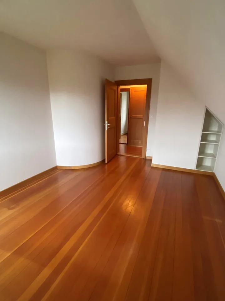 Casa unifamiliare in affitto in un Hünibach tranquillo