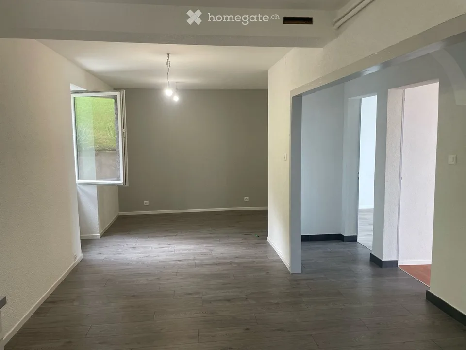 Wohnung in einer Villa mit zwei Wohnungen zu vermieten
