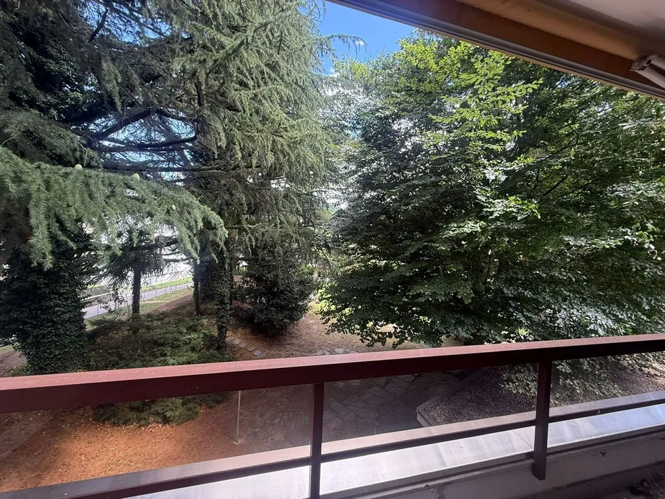 Disponible immédiatement - fraîchement peint, grand, spacieux appartement 4,5 pièces avec 3 grands balcons – photo 16 sur 26
