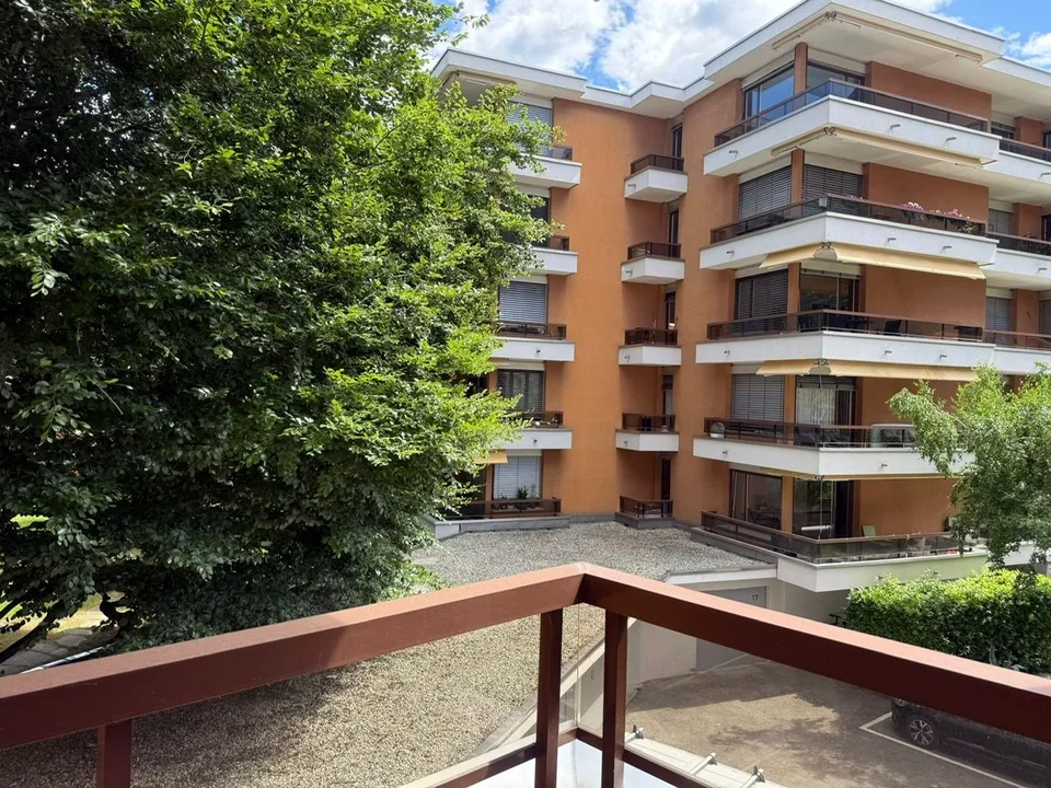Disponible immédiatement - fraîchement peint, grand, spacieux appartement 4,5 pièces avec 3 grands balcons – photo 14 sur 26