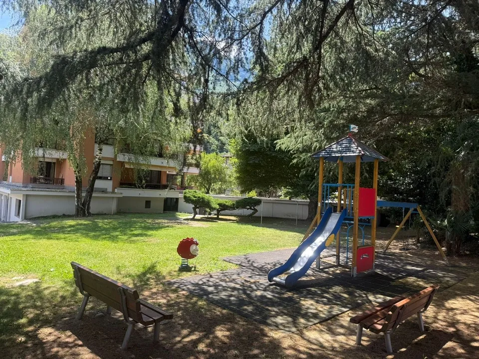Disponible immédiatement - fraîchement peint, grand, spacieux appartement 4,5 pièces avec 3 grands balcons – photo 23 sur 26