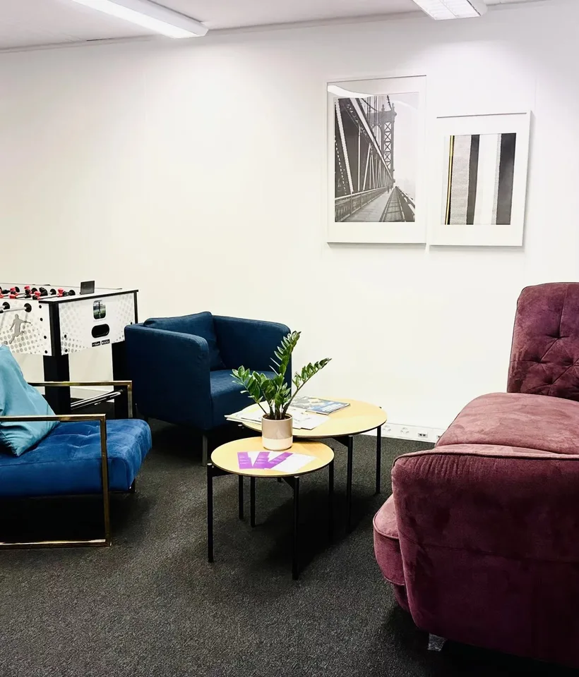 Schreibtisch oder Privatbüro mit Seeblick – Foto 6 von 16