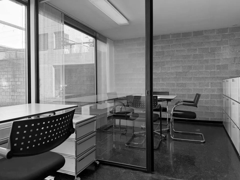 Prestige-Location - Büro- und Gewerbeflächen modulierbar in Monte Carasso – Foto 7 von 15