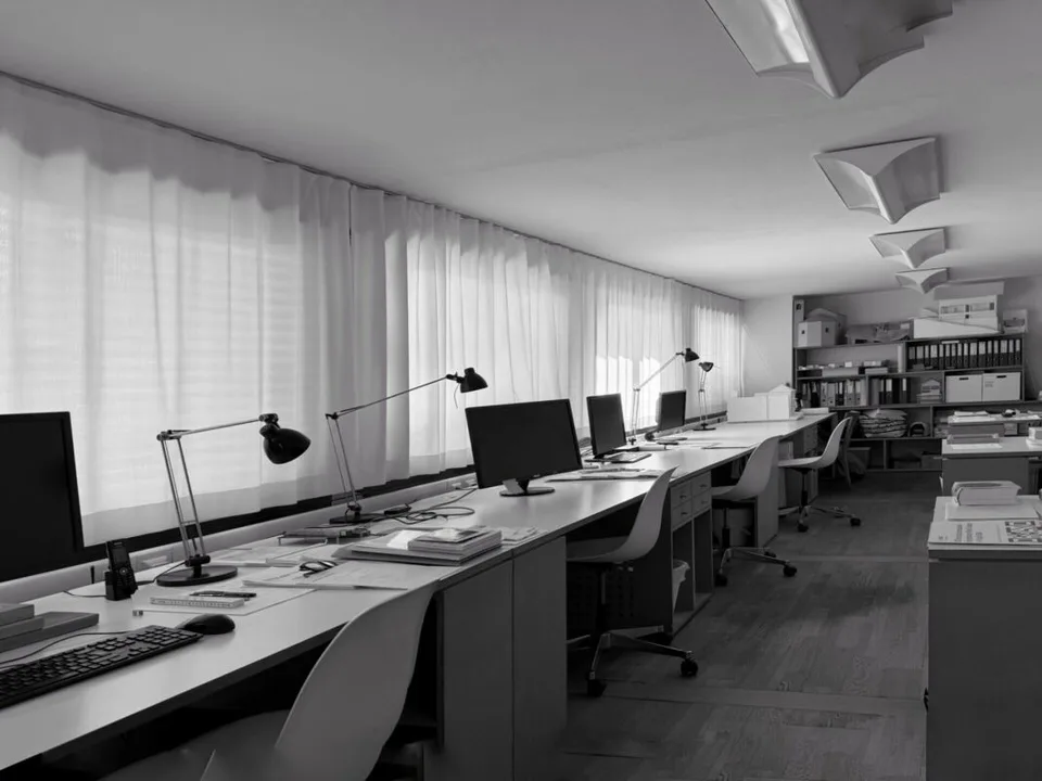 Prestige-Location - Büro- und Gewerbeflächen modulierbar in Monte Carasso – Foto 12 von 15