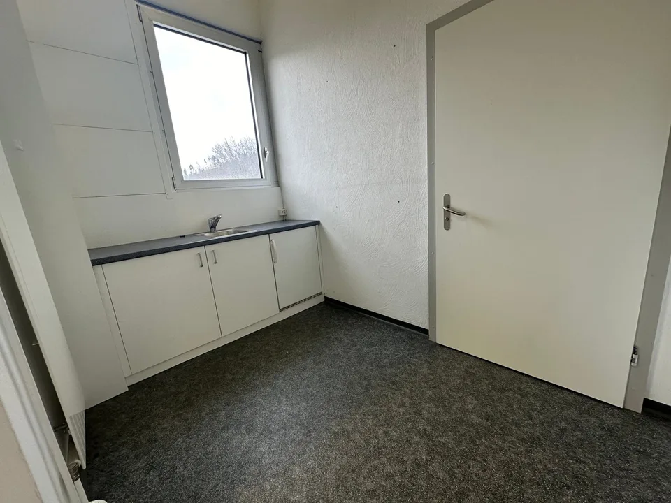 Helle Gewerbefläche im 1. OG an der Sagmattstrasse 13