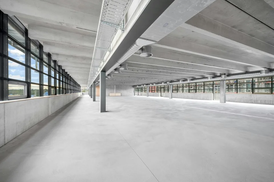 Moderne Büro- und Gewerbeflächen von 1'200 m2 oder mehr