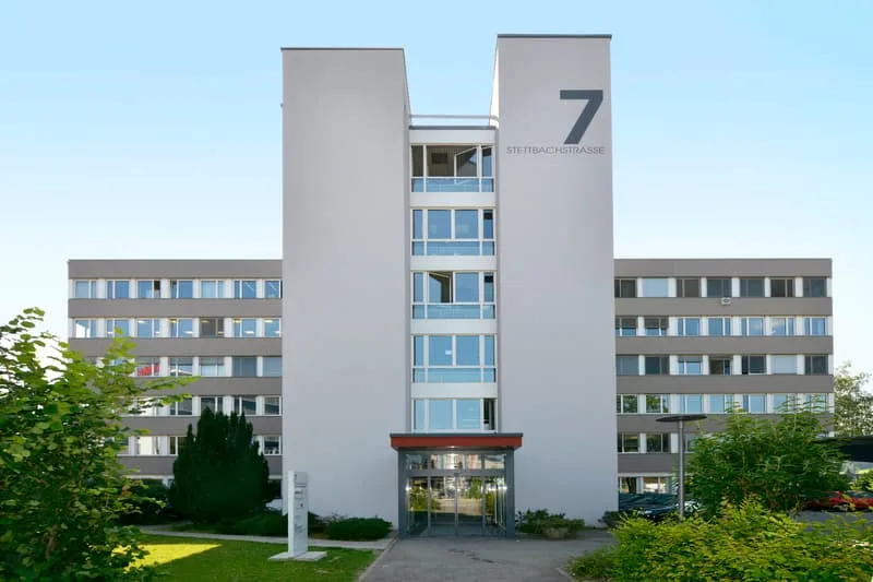 Einstellplätze mit E-Ladestation – nur für Elektrofahrzeuge