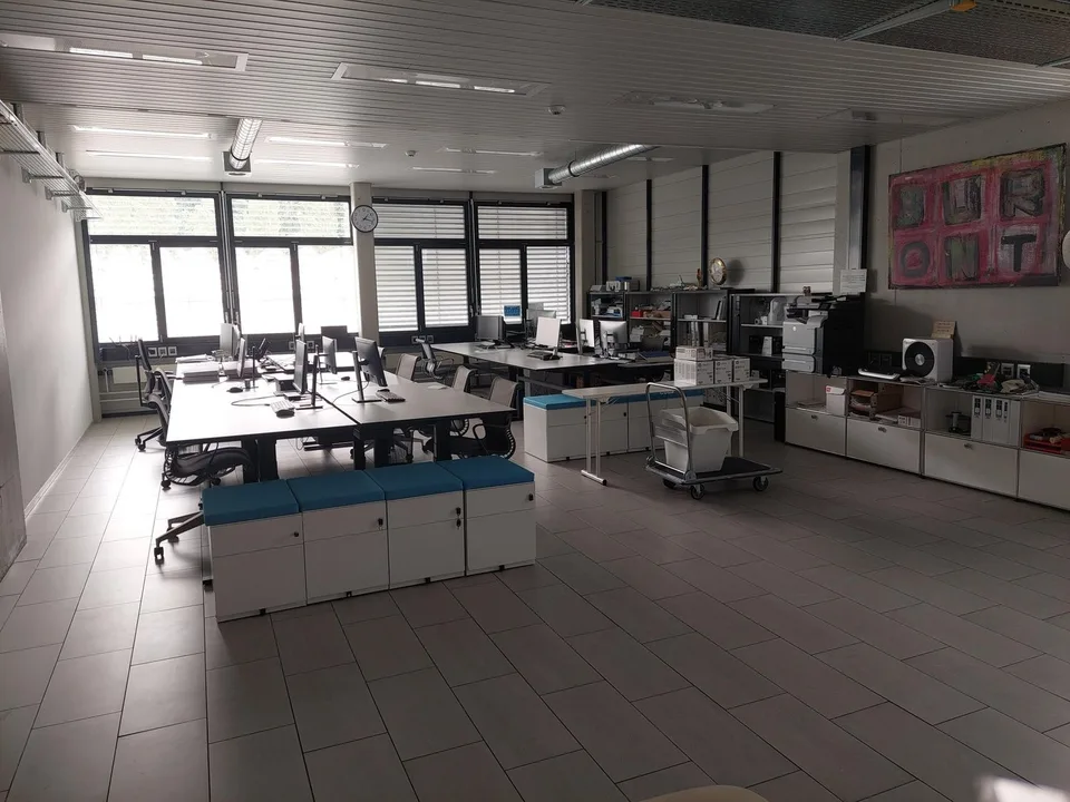 À louer - Surface administrative d'env. 124 m2