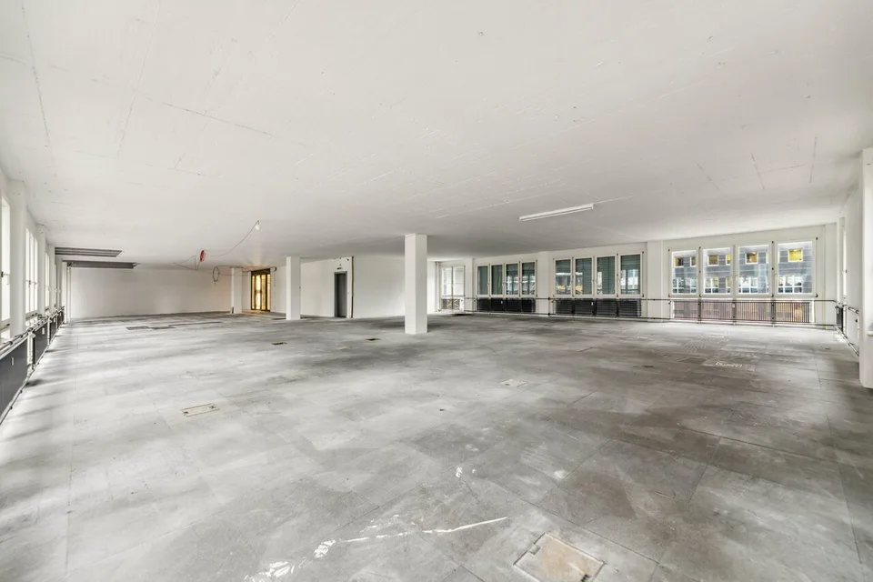 IMPERIAL 54 - Espace de bureau polyvalent dans un environnement commercial dynamique – photo 6 sur 13