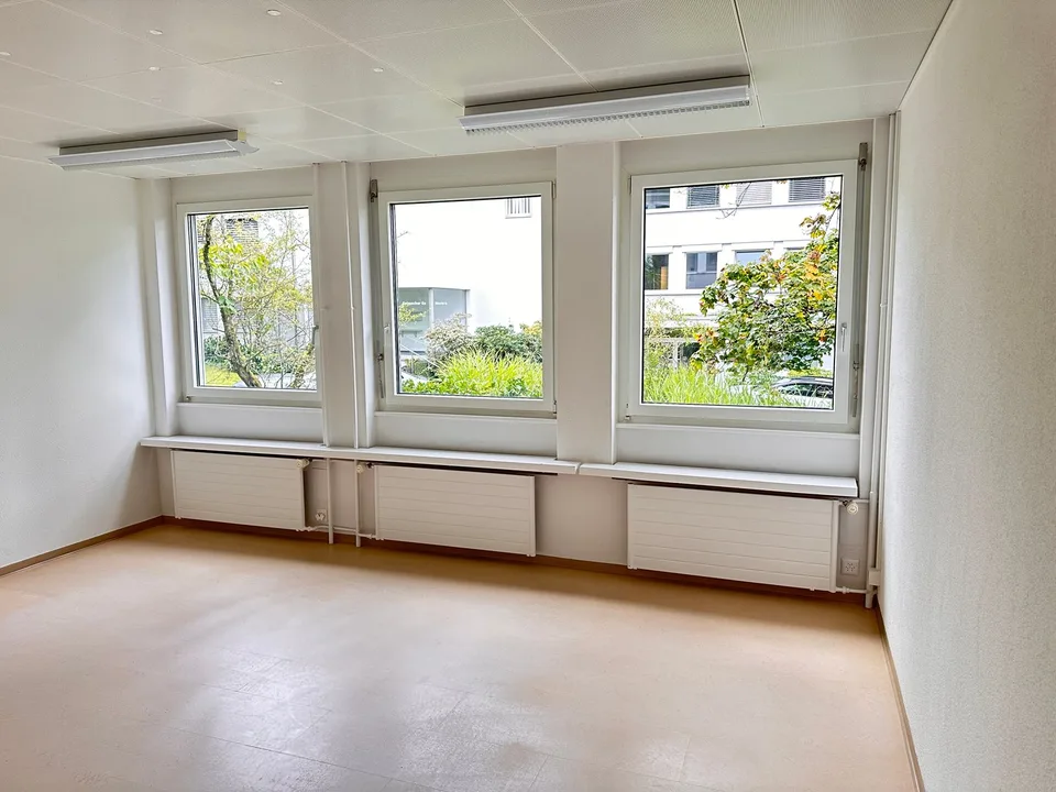 Grosszügige Büro/-Gewerbefläche in Zumikon - sofort verfügbar – Foto 10 von 19
