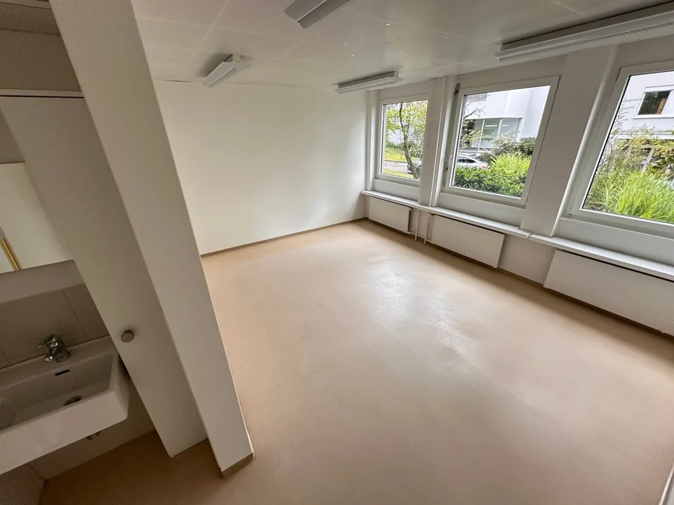 Grosszügige Büro/-Gewerbefläche in Zumikon - sofort verfügbar – Foto 11 von 19