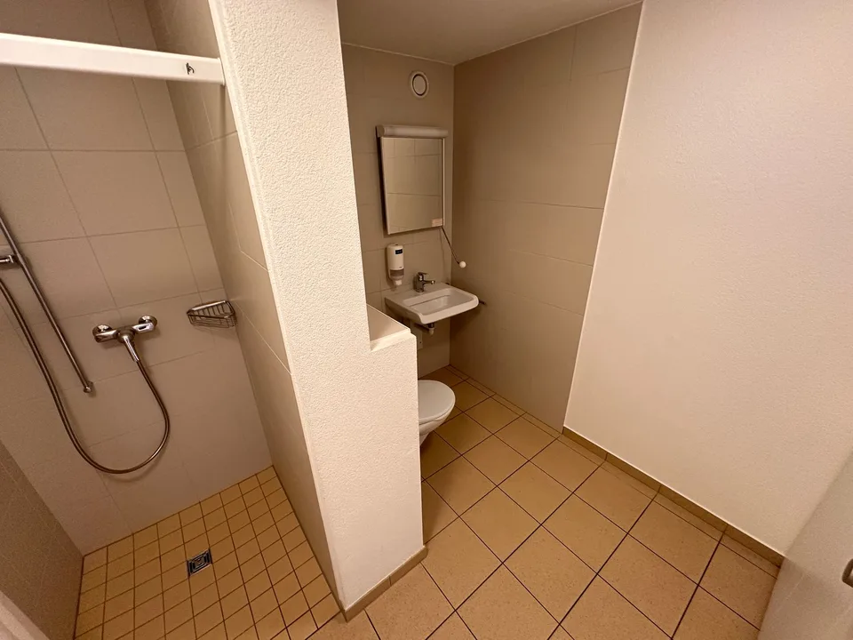 Grosszügige Büro/-Gewerbefläche in Zumikon - sofort verfügbar – Foto 18 von 19
