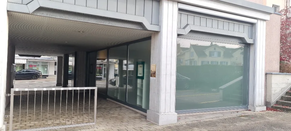 schöner Gewerberaum an guter Passantenlage