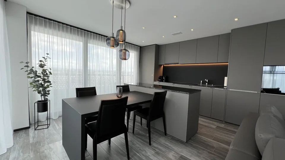 Appartement moderne meublé de 2,5 pièces avec balcon à Zurich