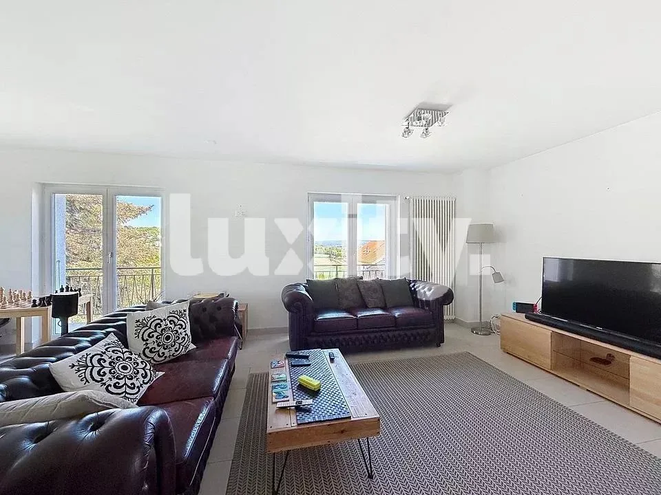 Beautiful villa apartment ? generous volumes and a privileged setting