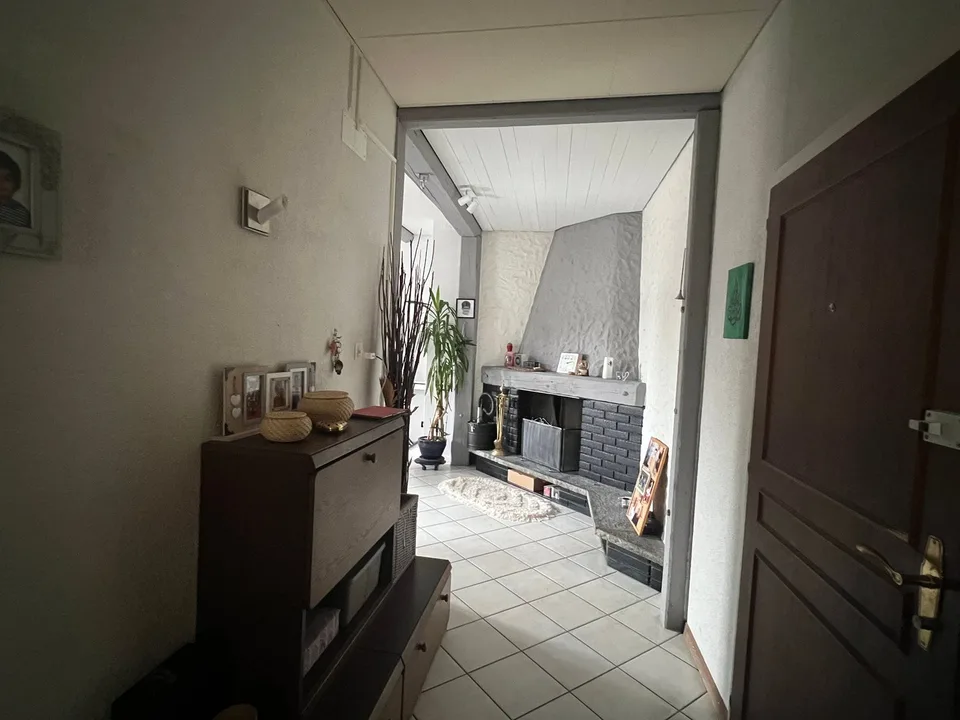 Charmant appartement de 4 pièces au rez-de-chaussée surélevé à La Chaux-de-Fonds – foto 9 di 21