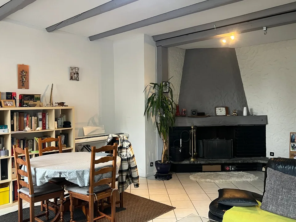 Charmant appartement de 4 pièces au rez-de-chaussée surélevé à La Chaux-de-Fonds