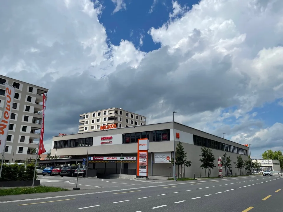Spazio per studio/ ufficio al 1° piano sulla Bernstrasse a Heimberg