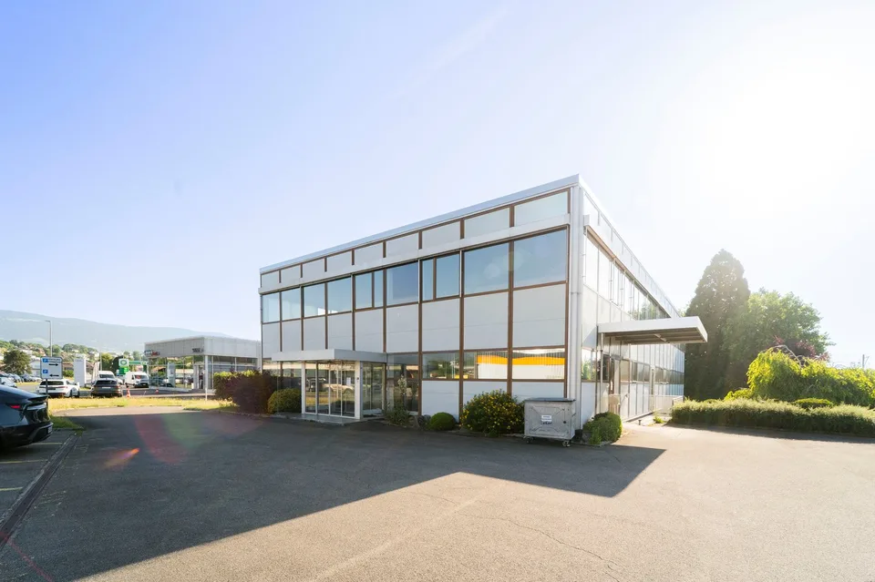 Bâtiment industriel et administratif de 960 m2 à louer