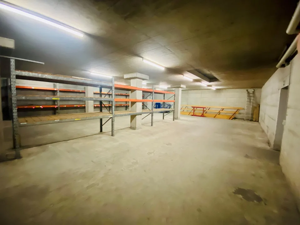 CENTRALLY LOCATED WAREHOUSE SPACE