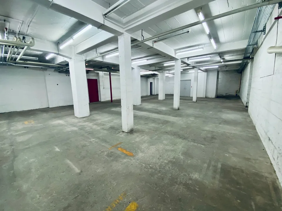 ESPACES DE STOCKAGE CENTRALEMENT SITUÉS – photo 7 sur 9