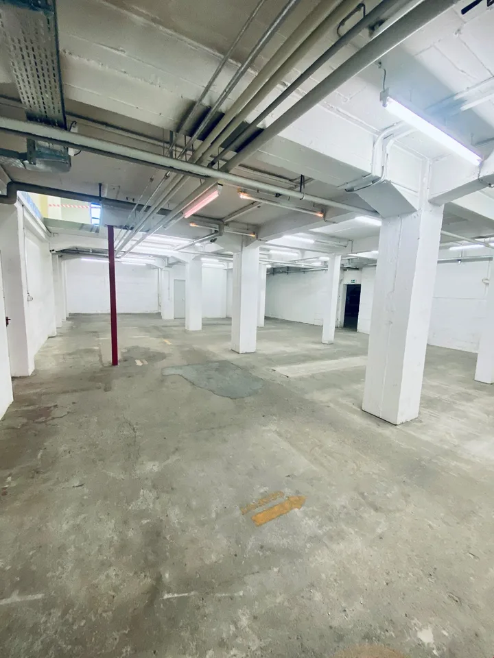 ESPACES DE STOCKAGE CENTRALEMENT SITUÉS – photo 6 sur 9