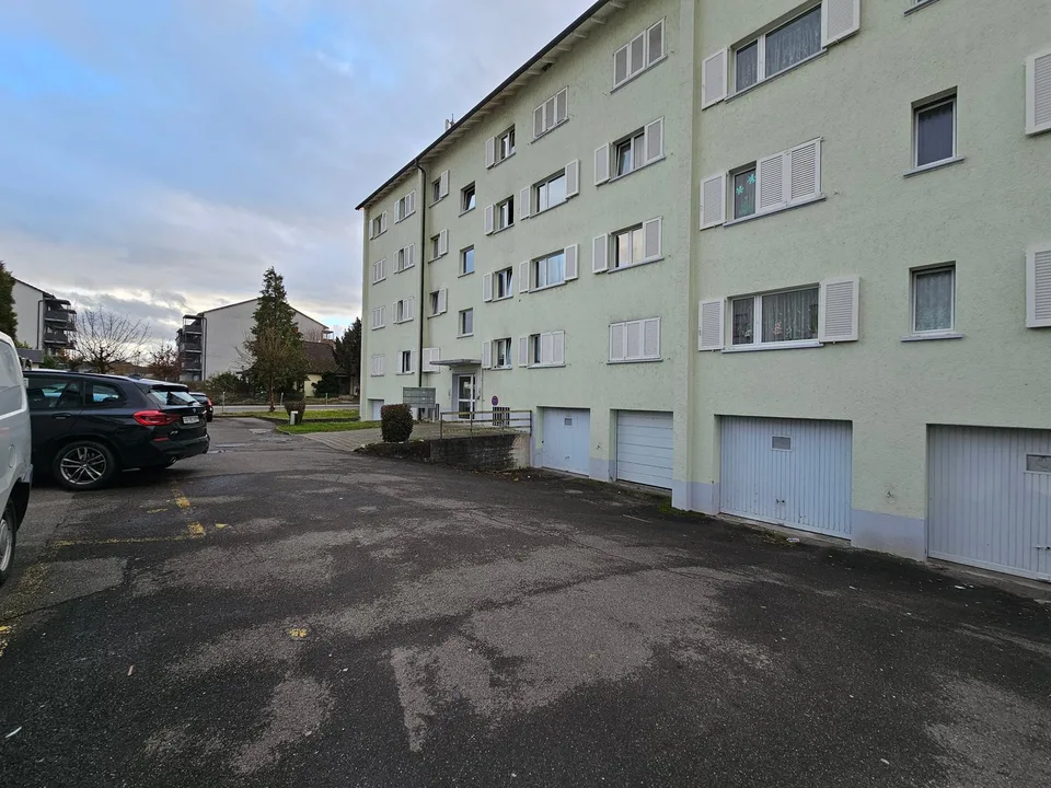 Helle, gepflegte Wohnung in Kleindöttingen zu vermieten!