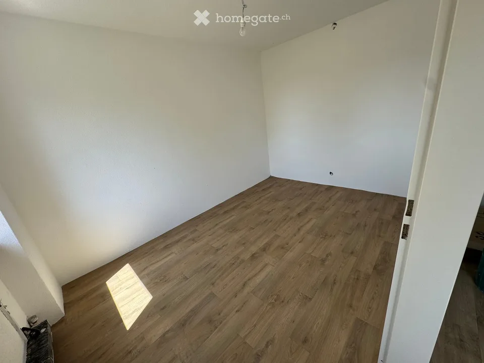 Appartamento 4.5 locali luminoso con balcone a Courroux – appena rinnovato!