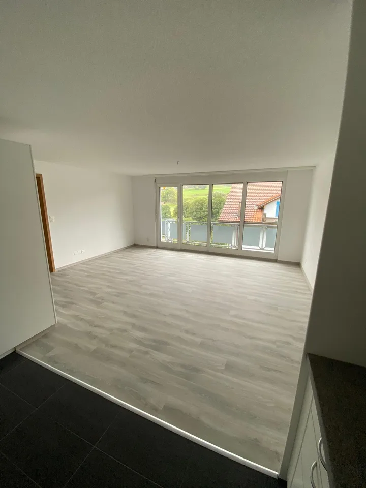 Prächtig und Geräumig!! 2.5-Zimmer-Wohnung!!