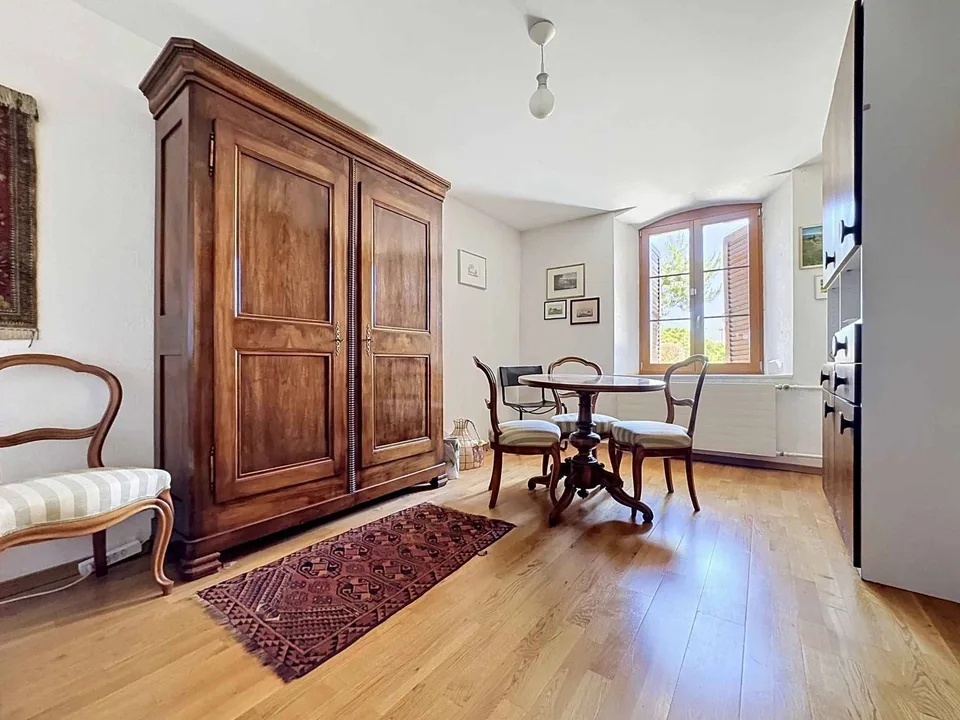 Haus mit 6,5 Zimmern und Baupotential