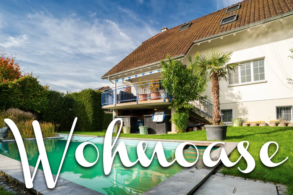 Exklusives 5.5 Zimmer EFH mit Pool - Freistehend und komfortabel