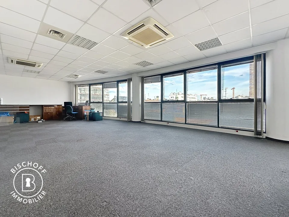 Moderne Bürofläche mit atemberaubendem Ausblick in Saint-Louis