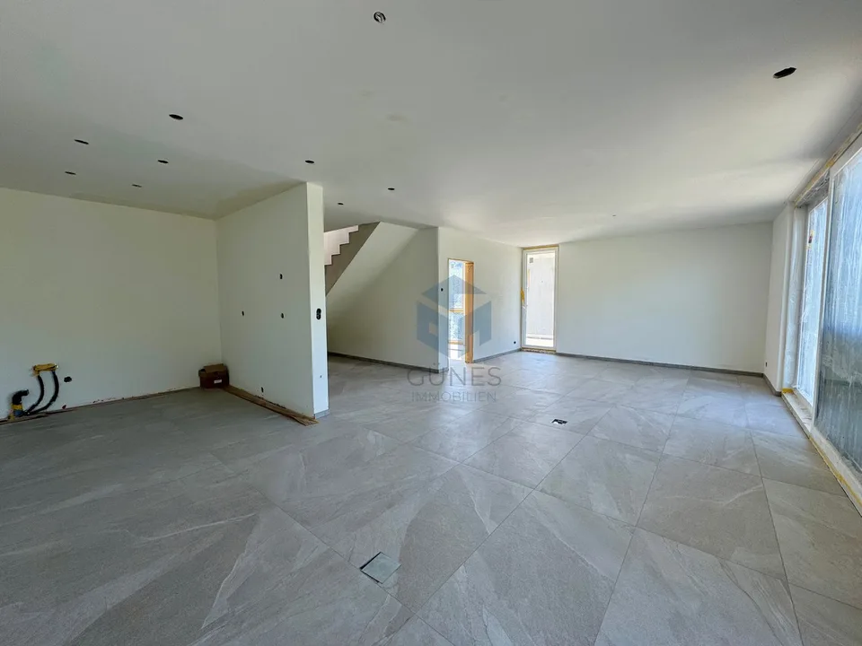 Stilvolle 5.5-Zimmer-Maisonette in Windisch