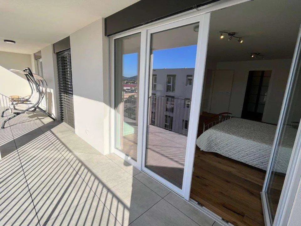 MENDRISIO: 2.5 LOC. ATTICO DI ALTO STANDING CON TERRAZZO