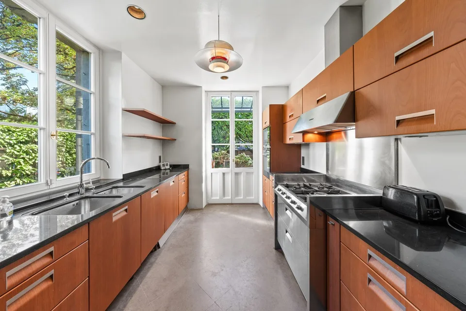 Bellissima casa del XIX secolo in pieno centro città con piscina interna