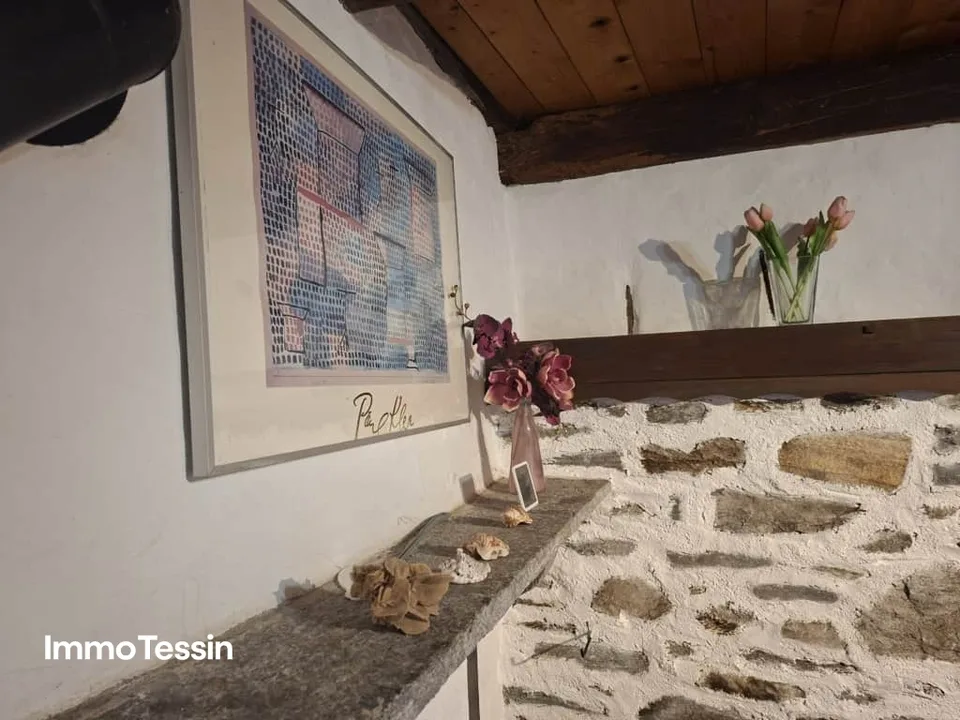 Cozy and renovated 3-room Nucleo Rustico full of charm in the historic center of Intragna – photo 7 of 13