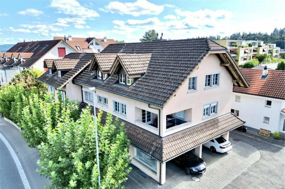Mehrgenerationenhaus an einer attraktiven Lage
