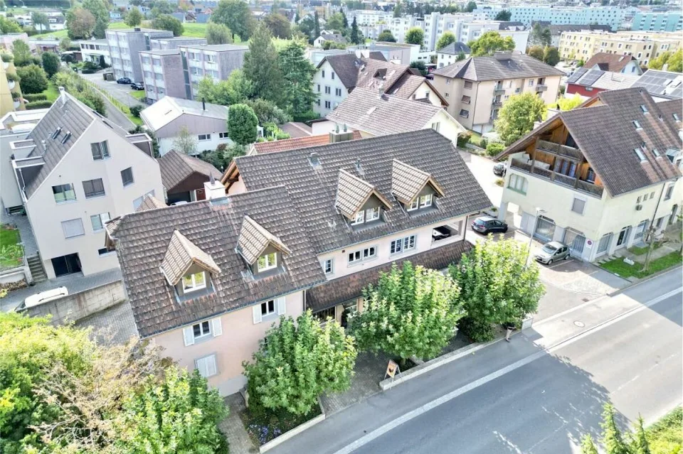 Mehrgenerationenhaus an einer attraktiven Lage