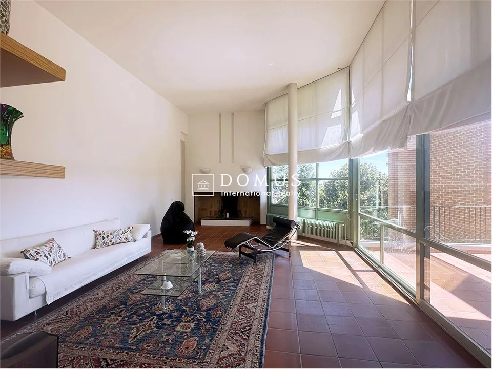 Architektonische Villa mit Panoramablick