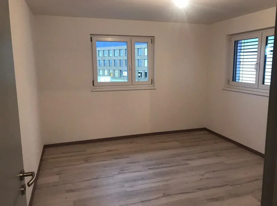 Wunderschöne 2,5-Zimmer-Wohnung im ersten Stock neben dem Krankenhaus