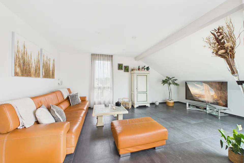 Magnifique attique avec mezzanine aménagée